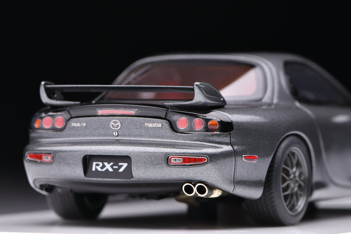 1:43 MakeUp Mazda RX-7(FD3S) Spirt R TypeA(Head lamp open)Titanium Gray Metallic EM817A