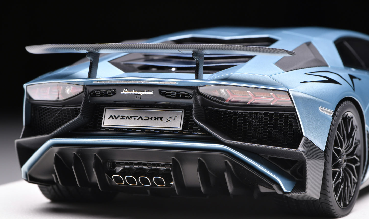 1:18 MakeUp Lamborghini Aventador LP750-4 SV 2015 Azzurro Thetys  EML005H