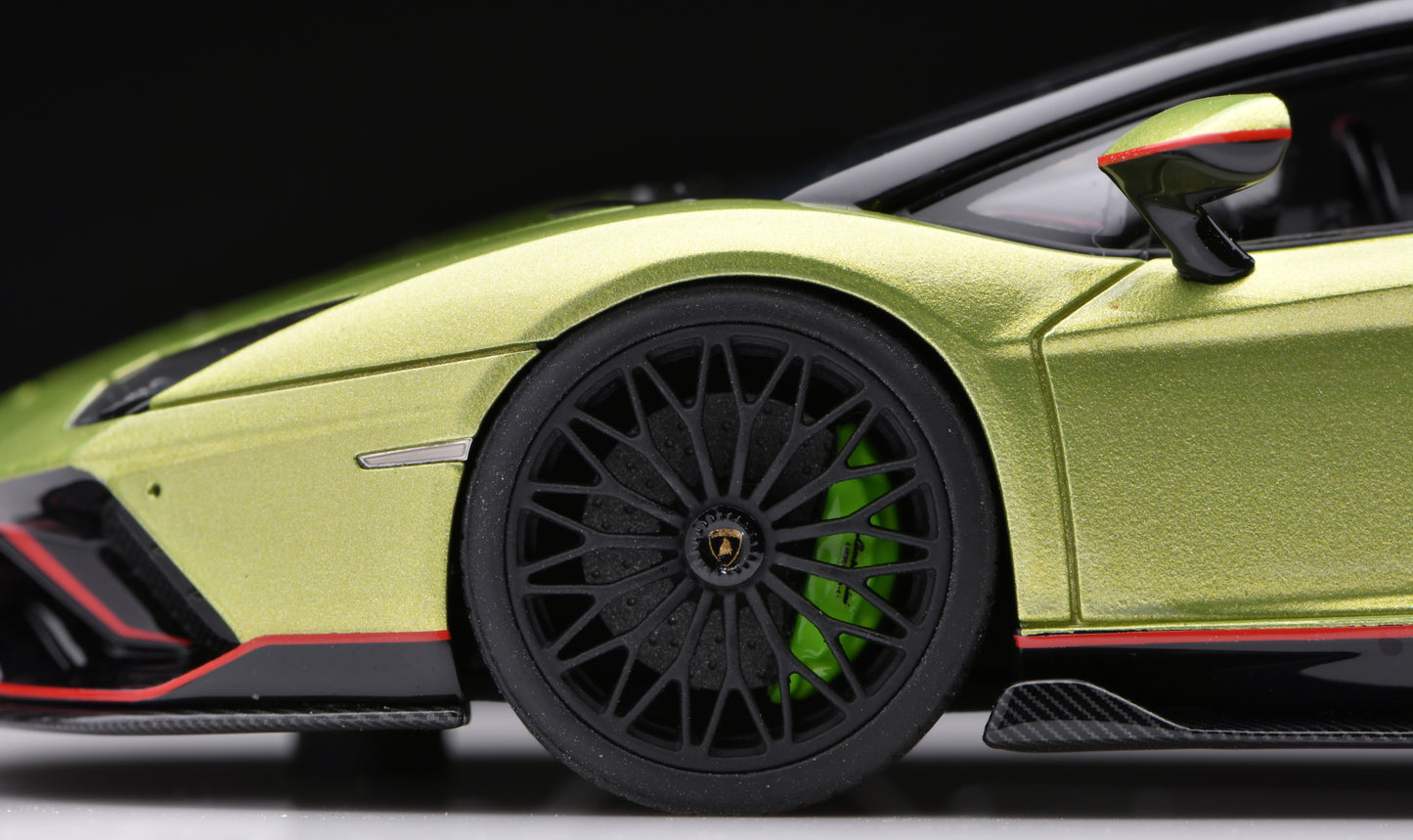 1:43 MakeUp Lamborghini Aventador LP780-4 Ultimae Roadster(Dianthus Wheel)EM637C