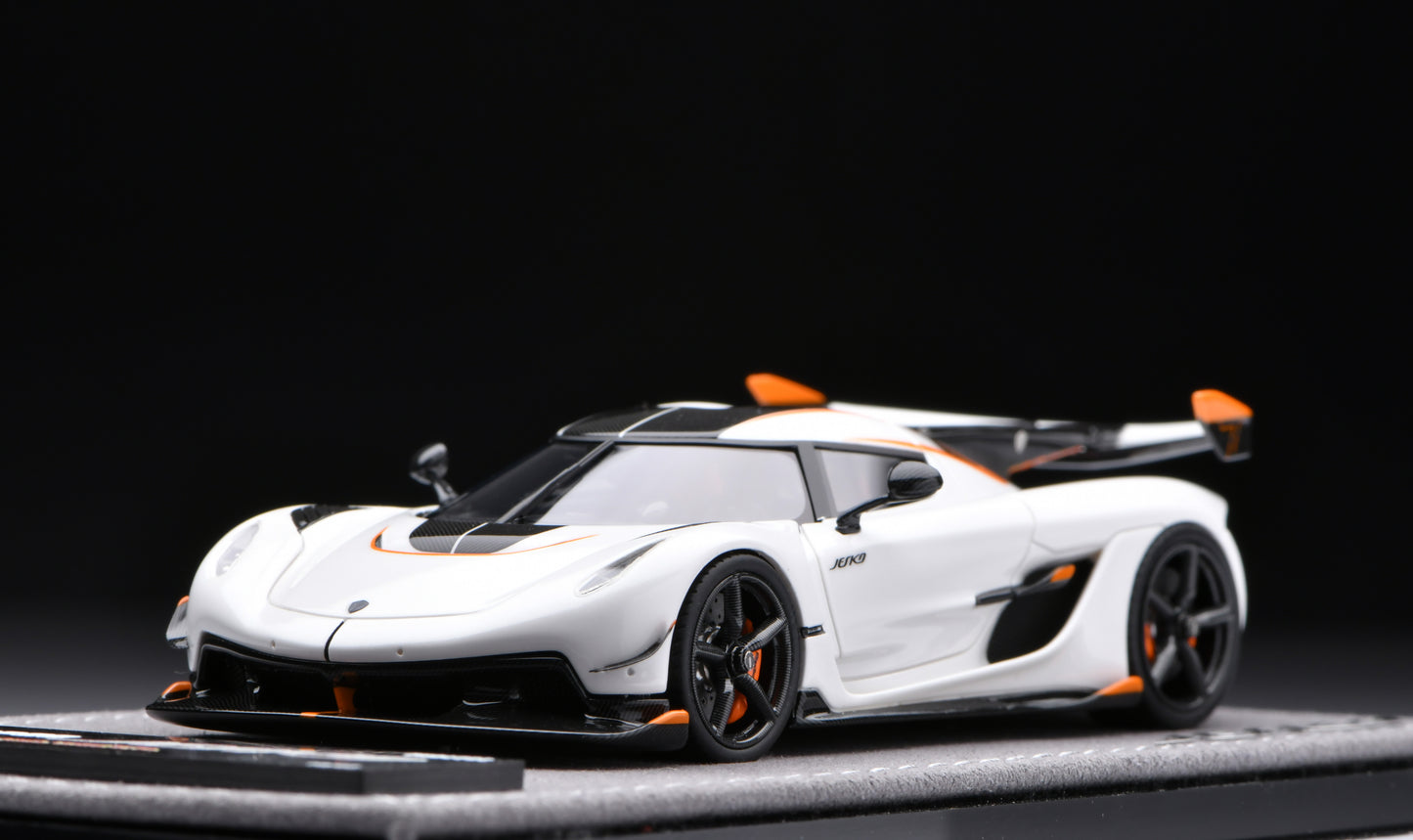 1:43 Gryning Koenigsegg Jesko Attack #7292 Pearlescent White/Orange
