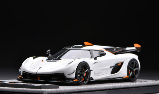 1:43 Gryning Koenigsegg Jesko Attack #7292 Pearlescent White/Orange
