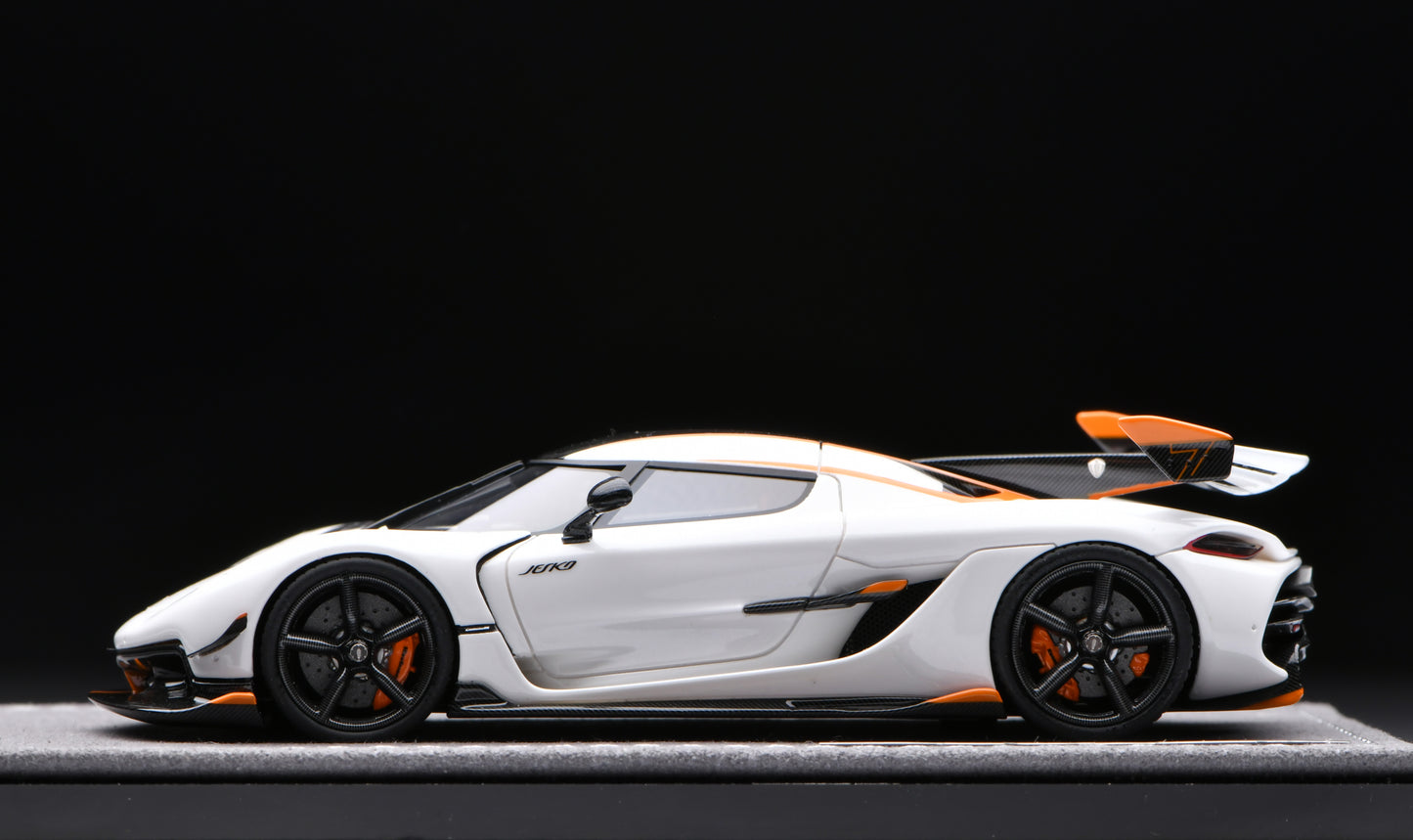 1:43 Gryning Koenigsegg Jesko Attack #7292 Pearlescent White/Orange