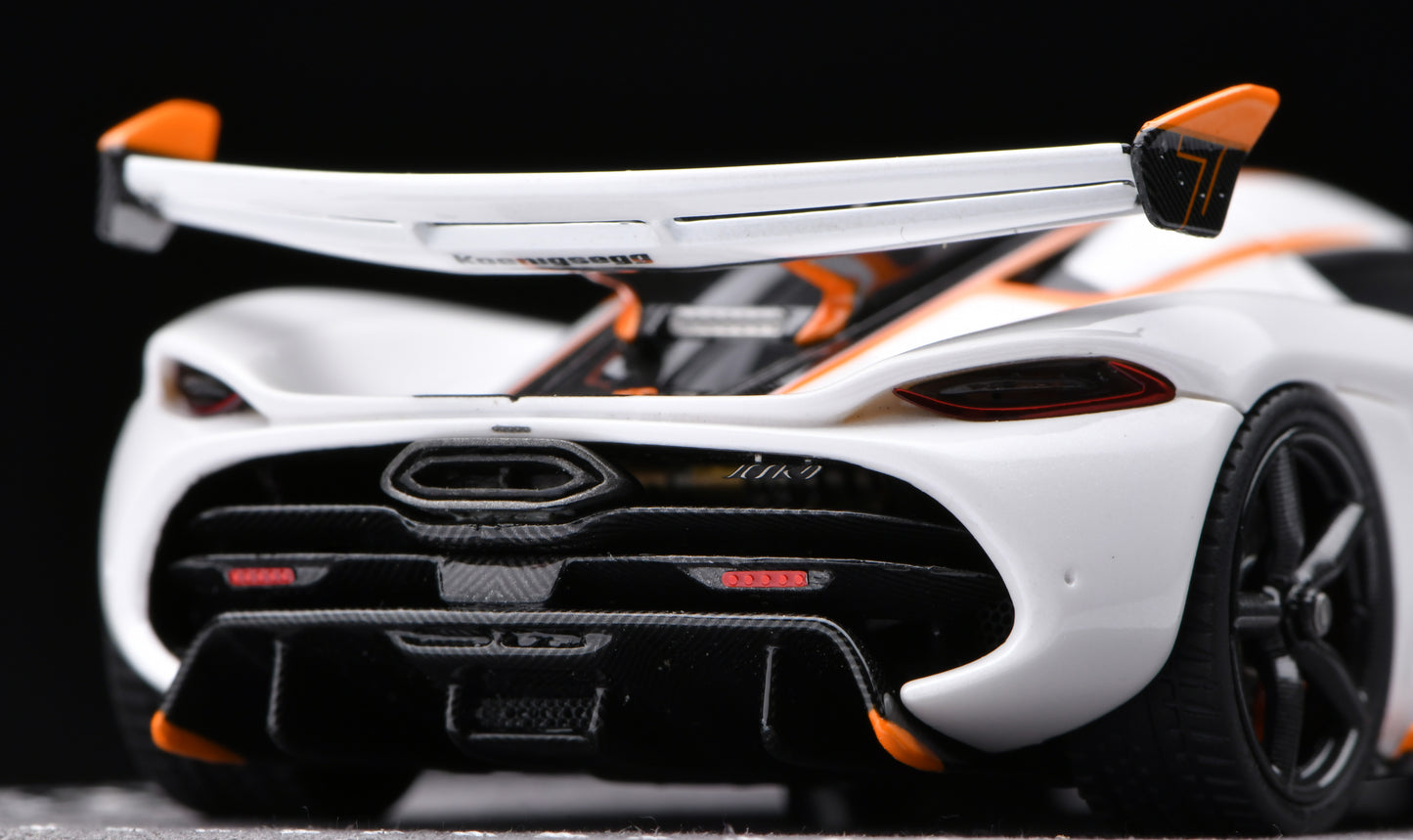 1:43 Gryning Koenigsegg Jesko Attack #7292 Pearlescent White/Orange