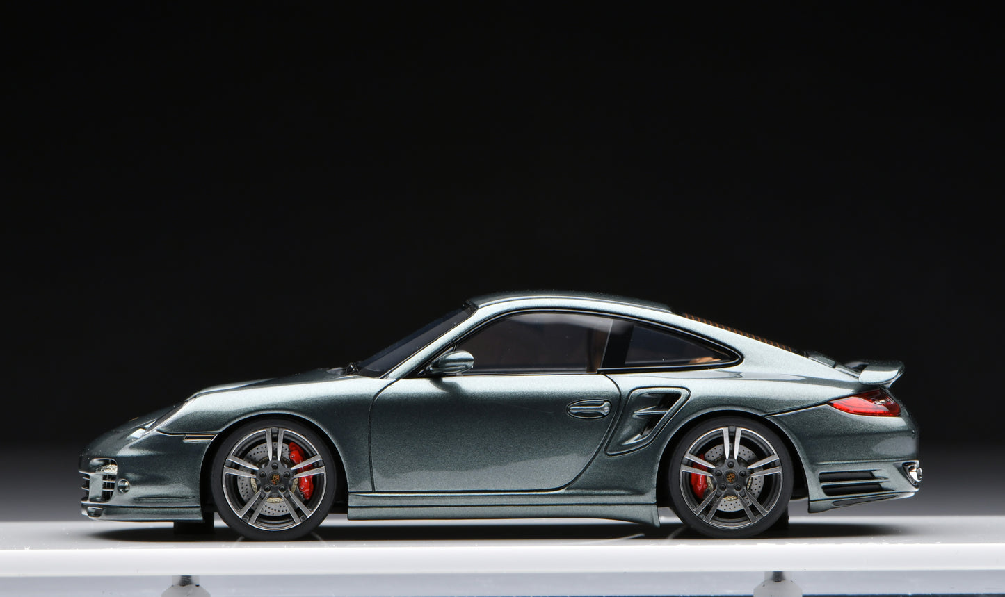 1:43 MakeUp Porsche 911 (997.2) Turbo 2010 Malachite Green Metallic EM619E