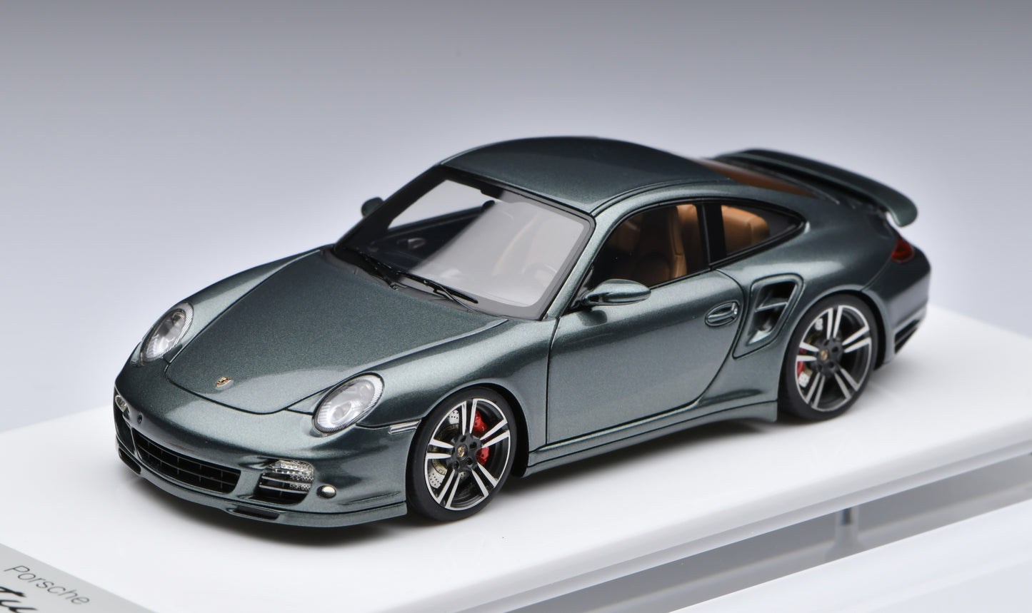 1:43 MakeUp Porsche 911 (997.2) Turbo 2010 Malachite Green Metallic EM619E