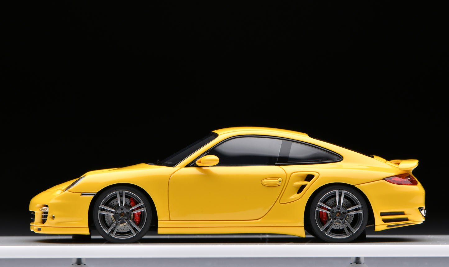1:43 MakeUp Porsche 911 (997.2) Turbo 2010 Speed Yellow EM619A