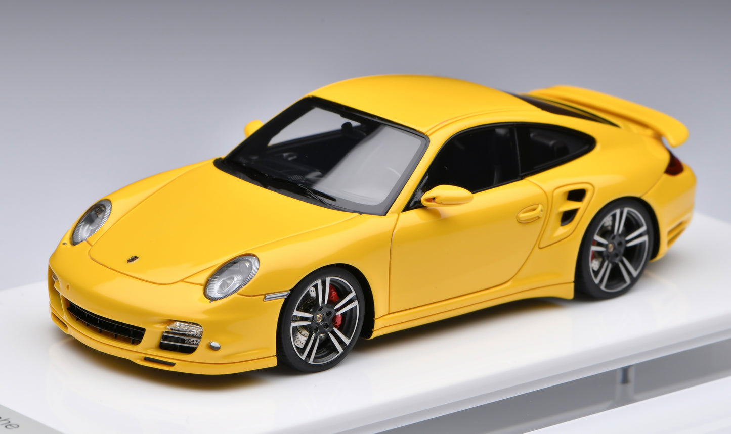 1:43 MakeUp Porsche 911 (997.2) Turbo 2010 Speed Yellow EM619A