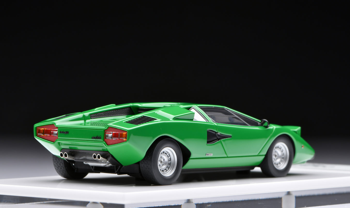 1:43 MakeUp Lamborghini Countach LP400 (Head lamp up)  Verde Medio EM822E