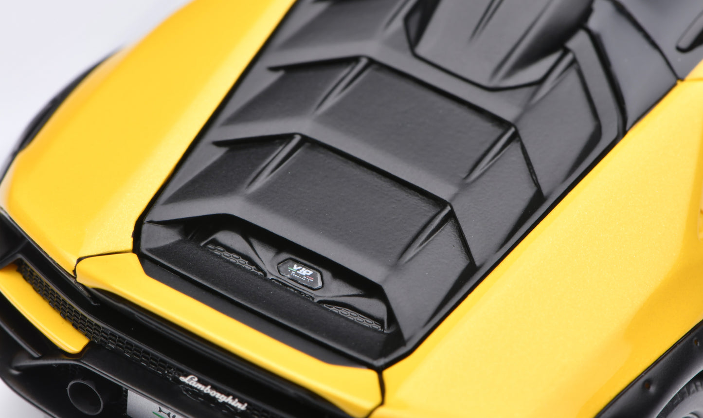 1:43 MakeUp Lamborghini Huracan Sterrato 2024 Giallo Inti EM738G