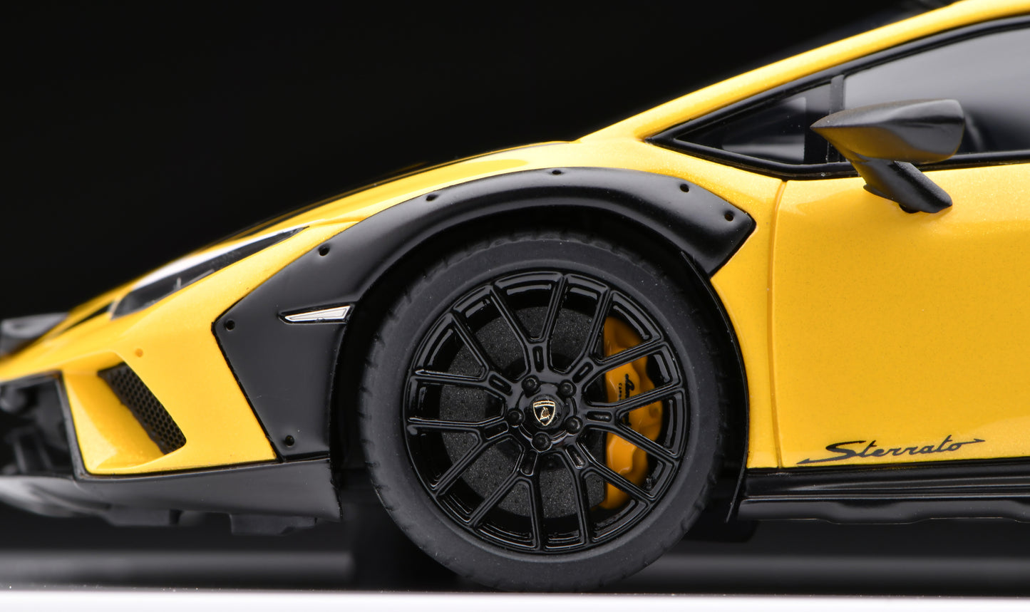 1:43 MakeUp Lamborghini Huracan Sterrato 2024 Giallo Inti EM738G