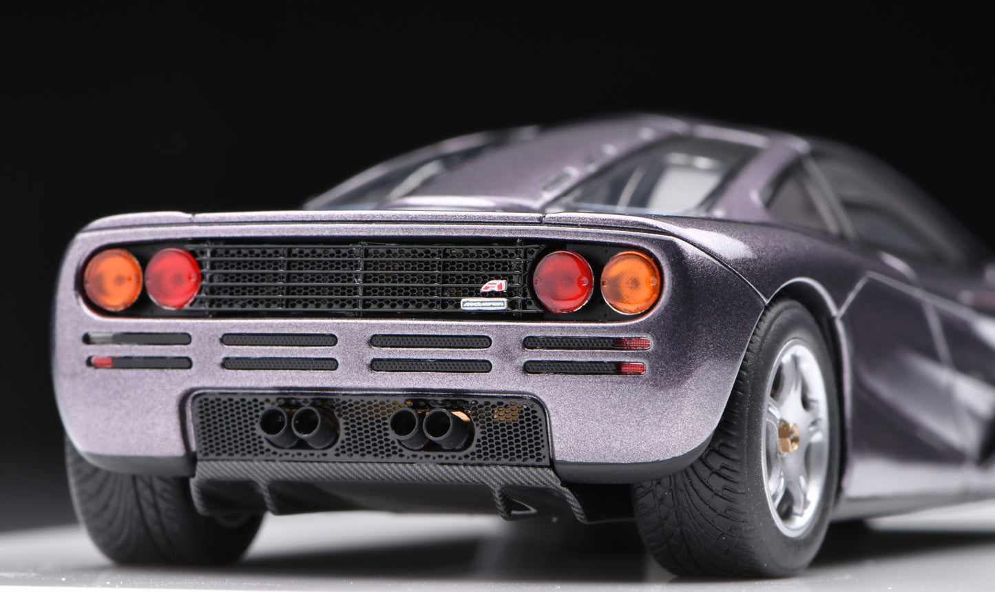 1:43 MakeUp McLaren F1 (Road car) 1995 S/N 029 Creighton Brown EM748K