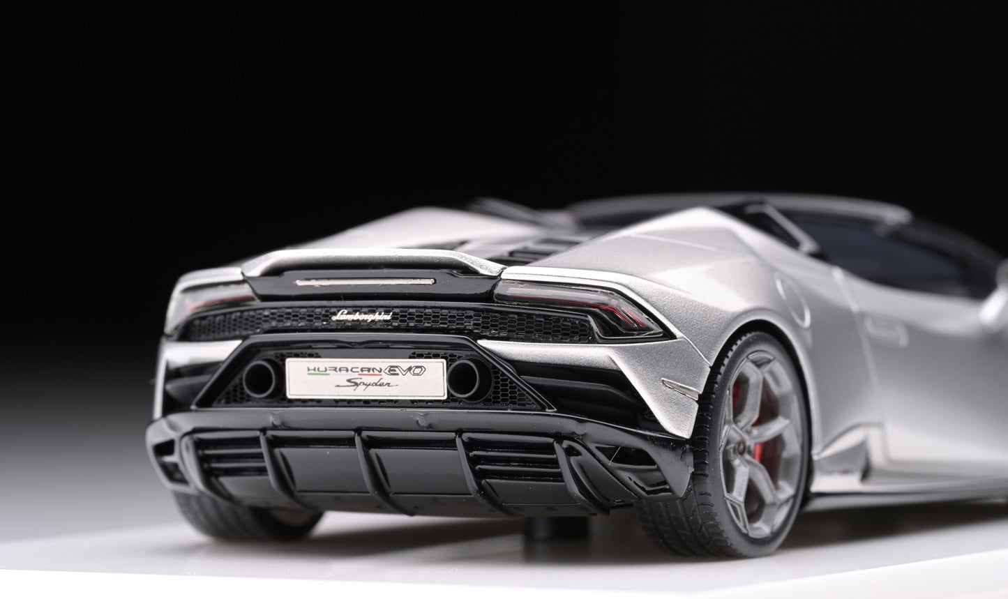 1:43 MakeUp Lamborghini Huracan EVO Spyder EM522E