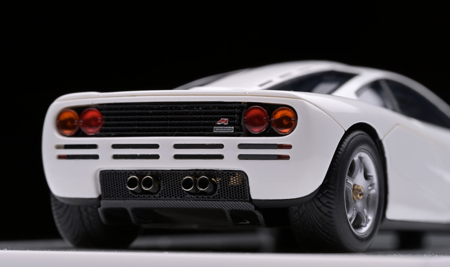 1:43 MakeUp Mclaren F1 ROADCAR 1994 EM748