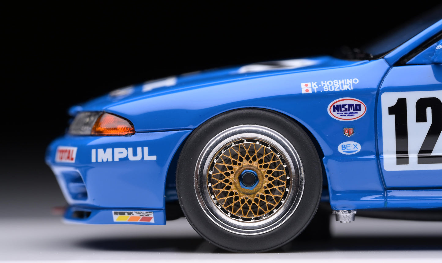 1:43 MakeUp Nissan Skyline GT-R R32 Gr.A CALSONIC