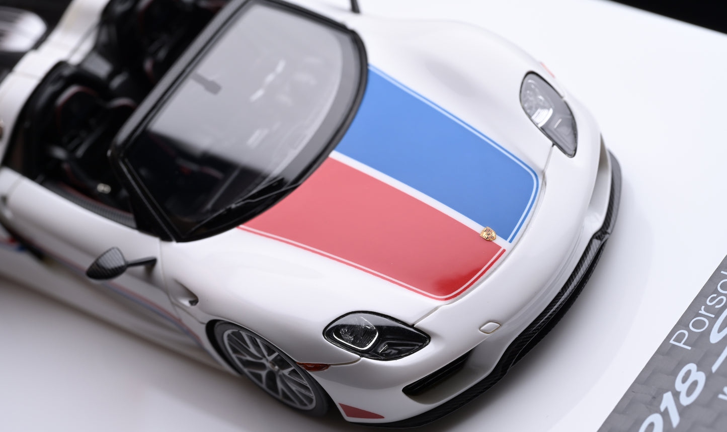 1:43 MakeUp "The Brumos Collection" X VenomModel Exclusive Edition Porsche 918 Spyder Weissach Package EM569VM