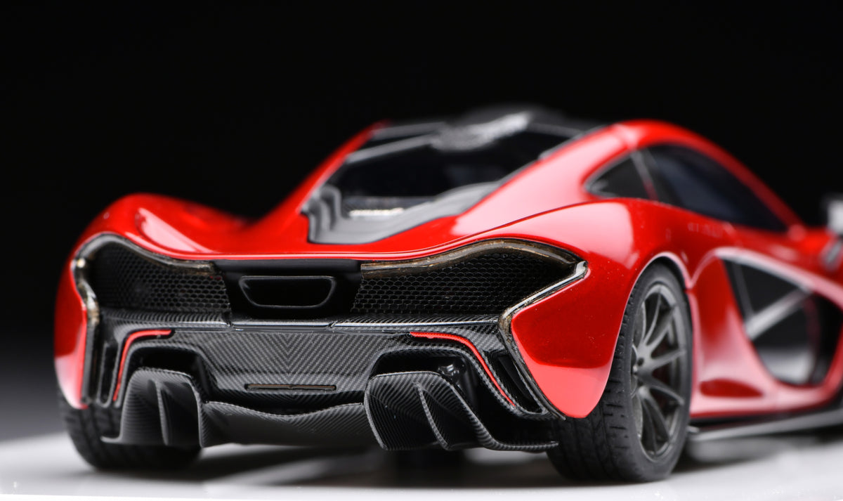 1:43 MakeUp McLaren P1 2013 Volcano Red EM741B
