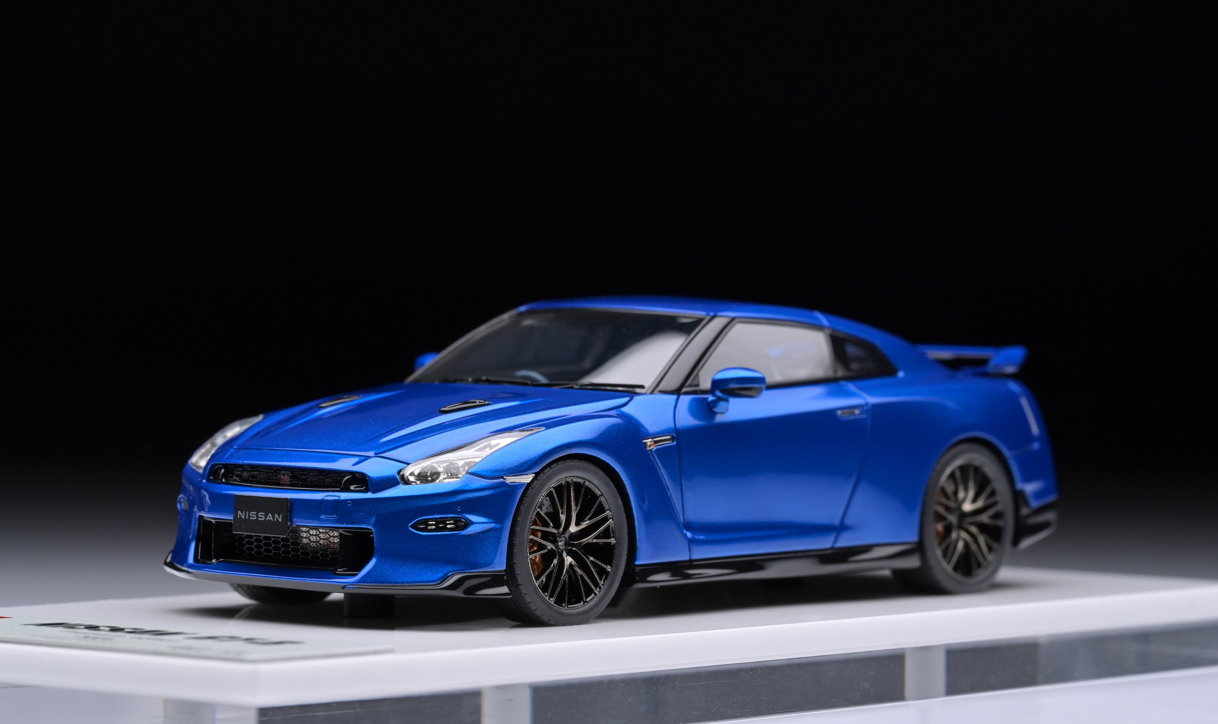 1:43 MakeUp Nissan GT-R R35 Premiunm edition 2025 EM773B Wanga Blue ...