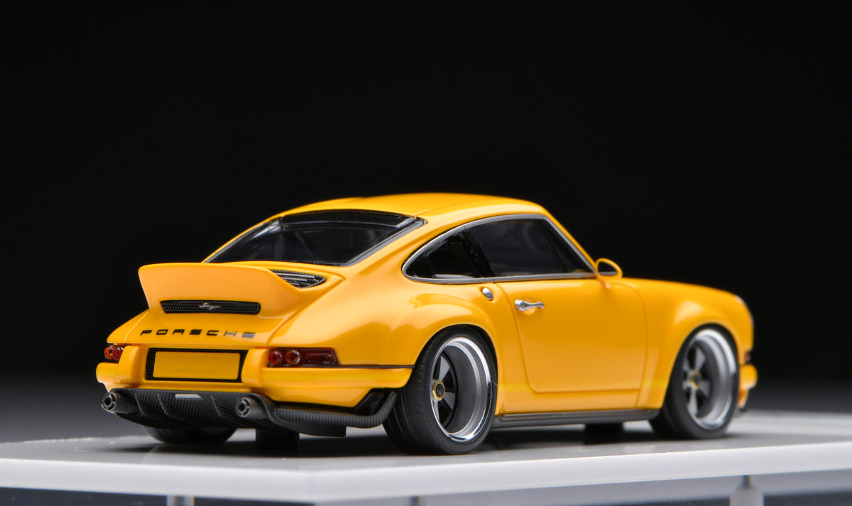 1:43 MakeUp Singer DLS Speed Yellow EM427T