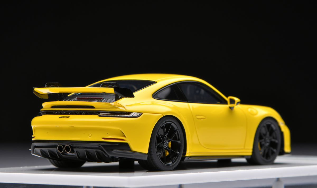 1:43 MakeUp Porsche 911 (992) GT3 2021 Racing Yellow EM758C