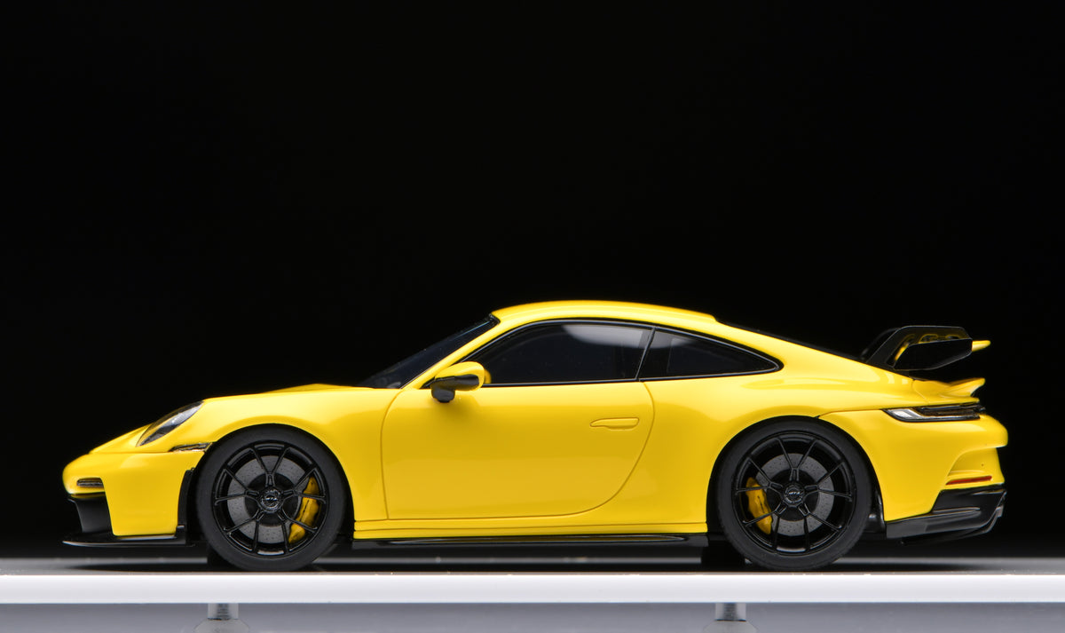 1:43 MakeUp Porsche 911 (992) GT3 2021 Racing Yellow EM758C
