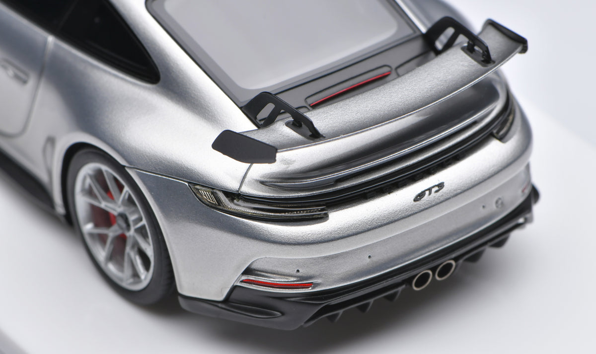 1:43 MakeUp Porsche 911 (992) GT3 2021 GT Silver EM758B