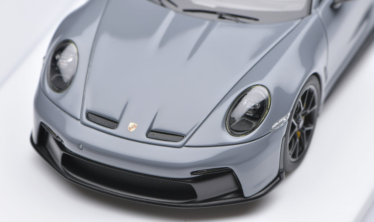 1:43 MakeUp Porsche 911 (992) GT3 2021 China Gray EM758D