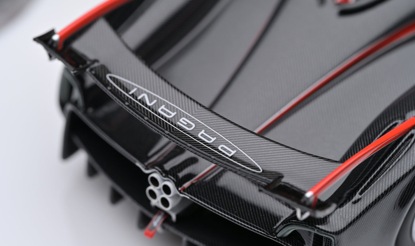 1:43 Figart Pagani Huayra R Engine Set Version