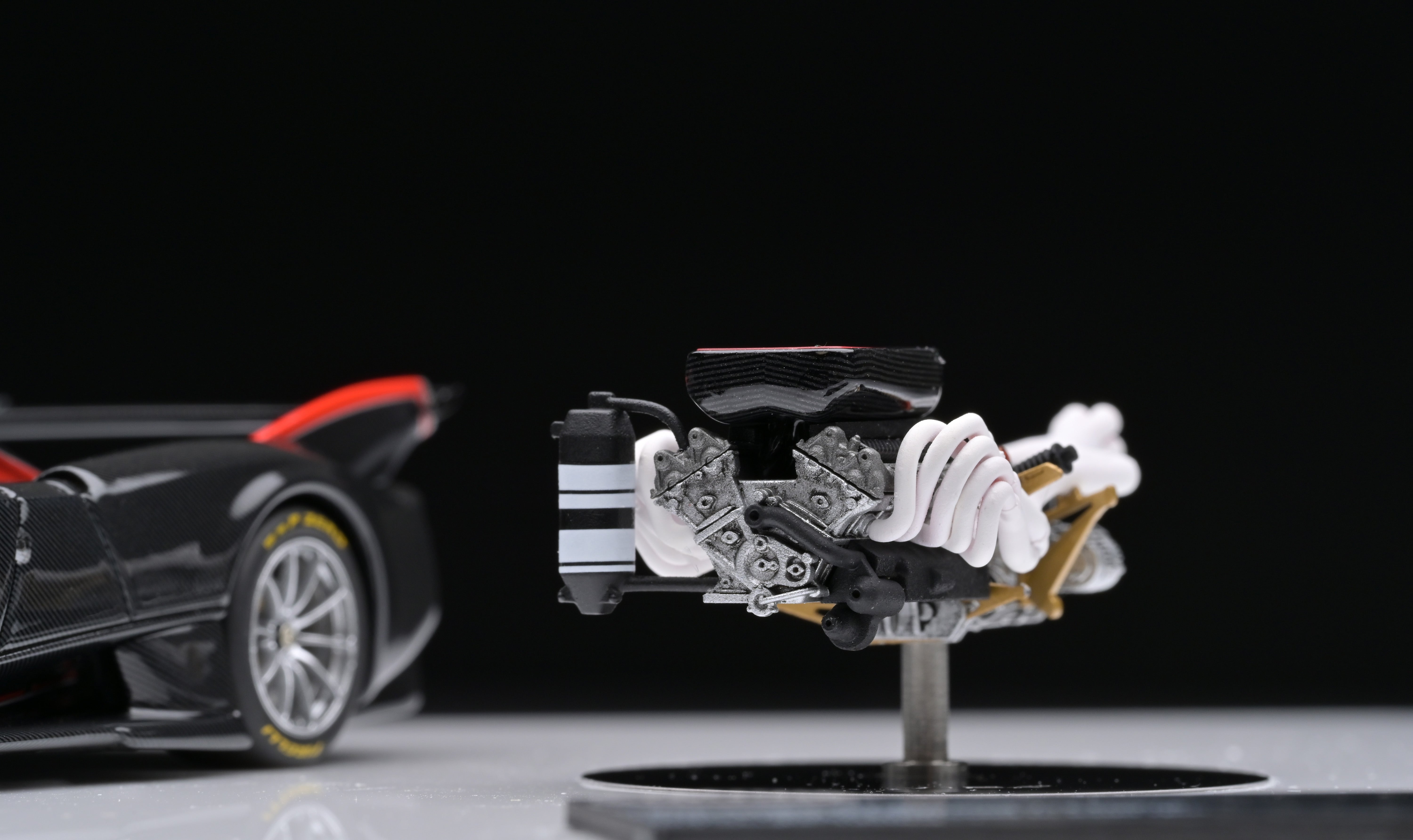 1:43 Figart Pagani Huayra R Engine Set Version – Venom Model