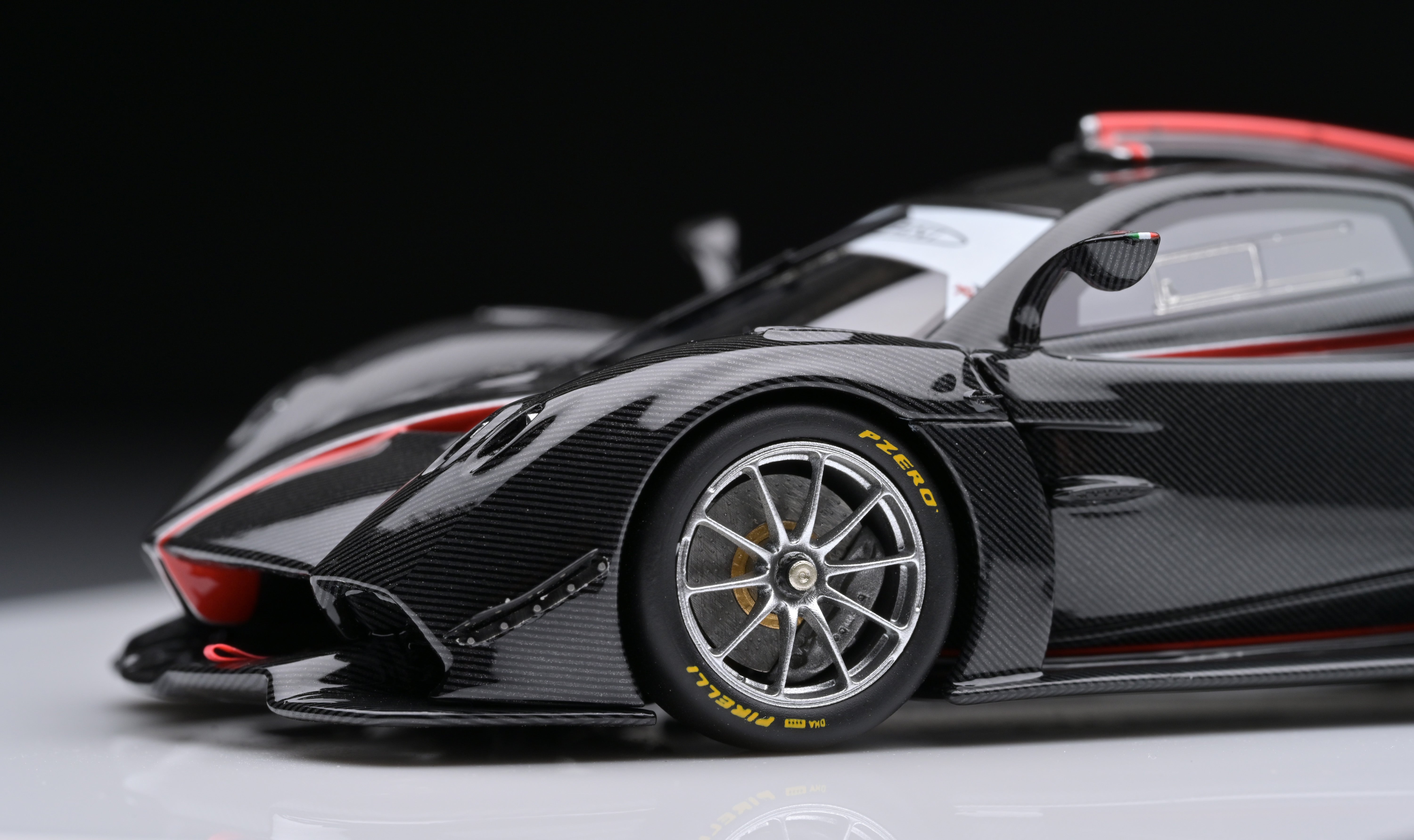 1:43 Figart Pagani Huayra R Engine Set Version – Venom Model