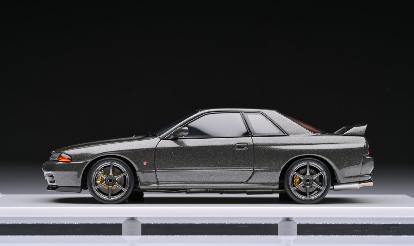 1:43 MakeUp Nissan Skyline GT-R R32 by Hiroshi Tamura Gun Gray Metallic EM784