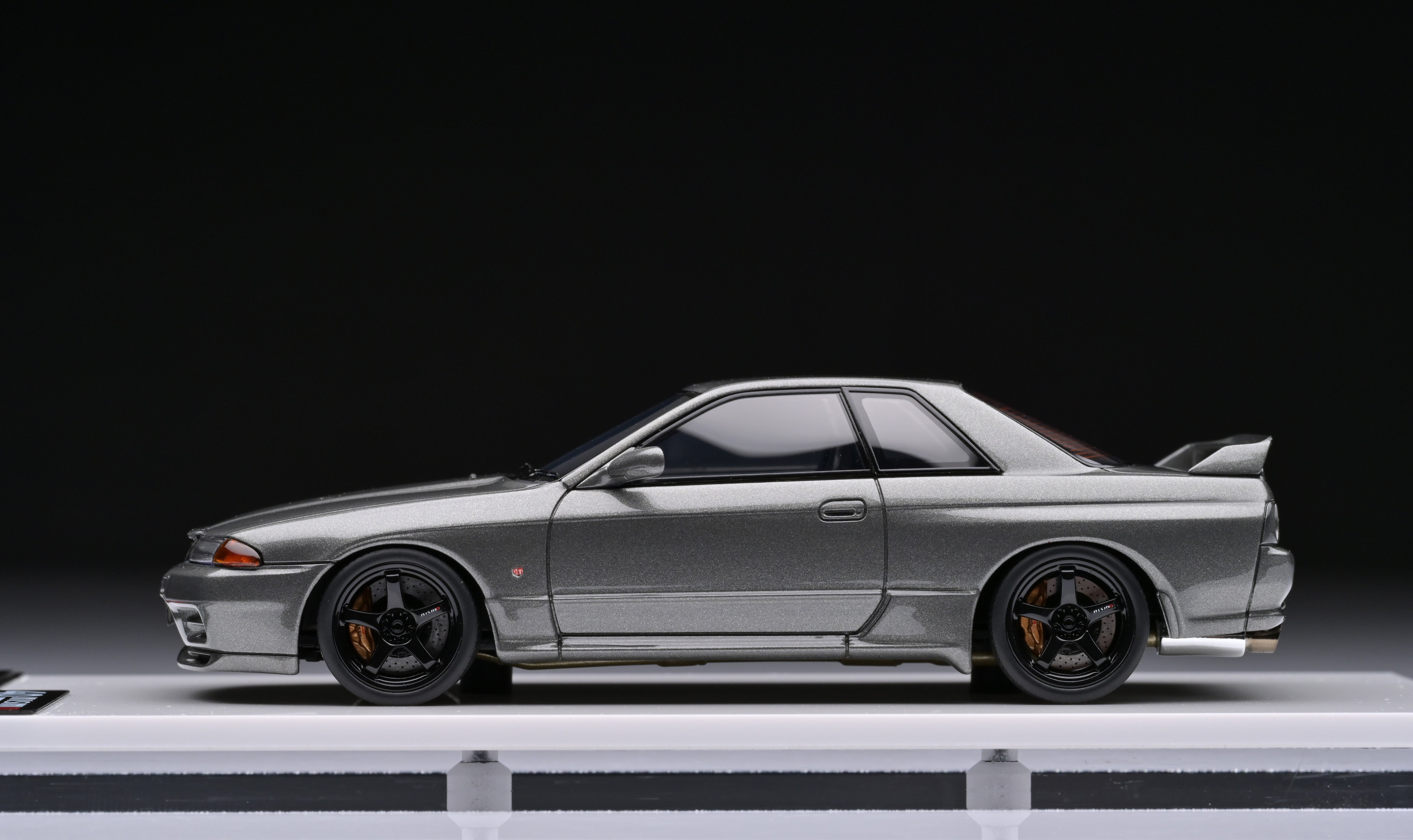 1:43 MakeUp Nissan Skyline GT-R NISMO BNR32 CRS Version Dark Metal