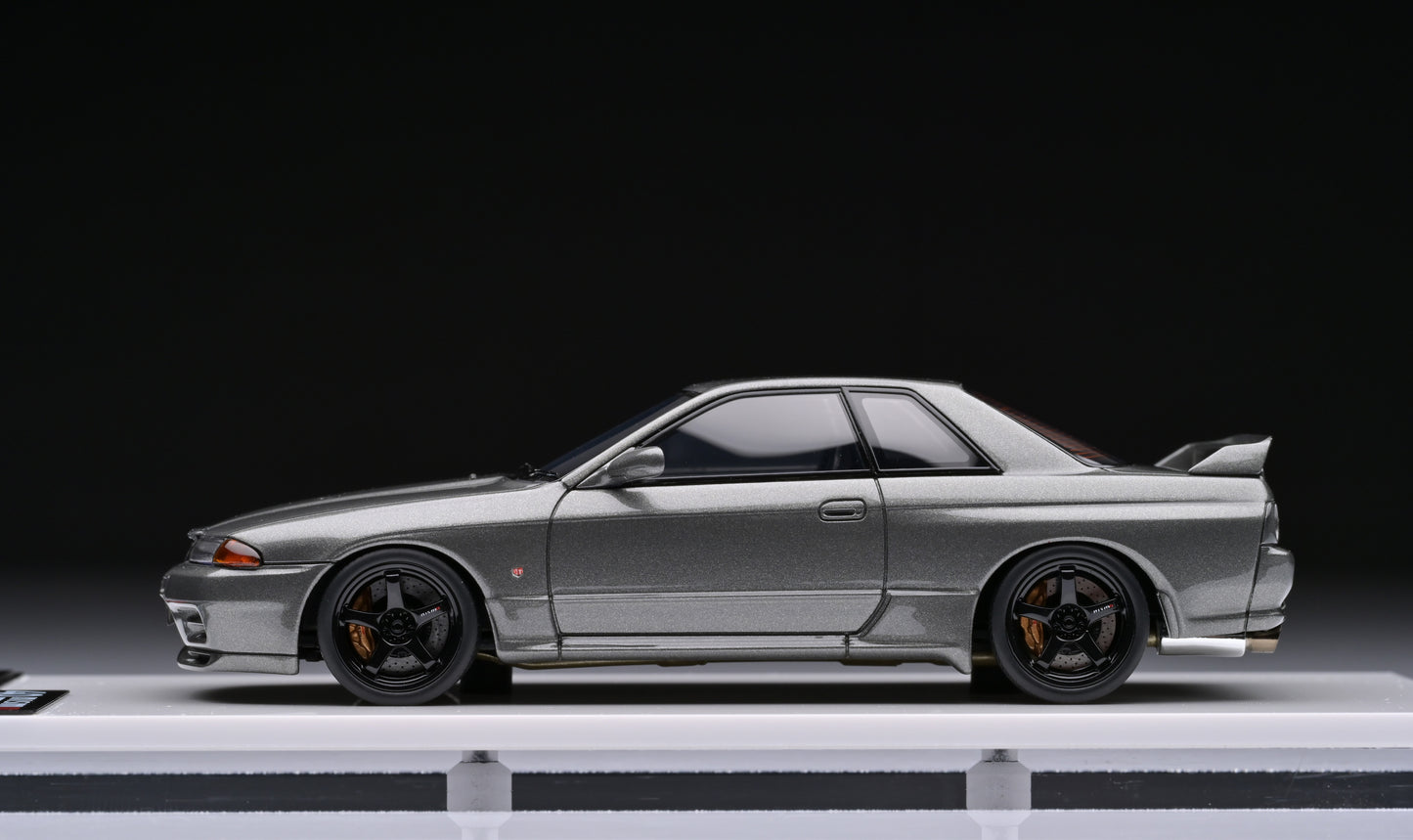1:43 MakeUp Nissan Skyline GT-R NISMO BNR32 CRS Version Dark Metal Gray EM79