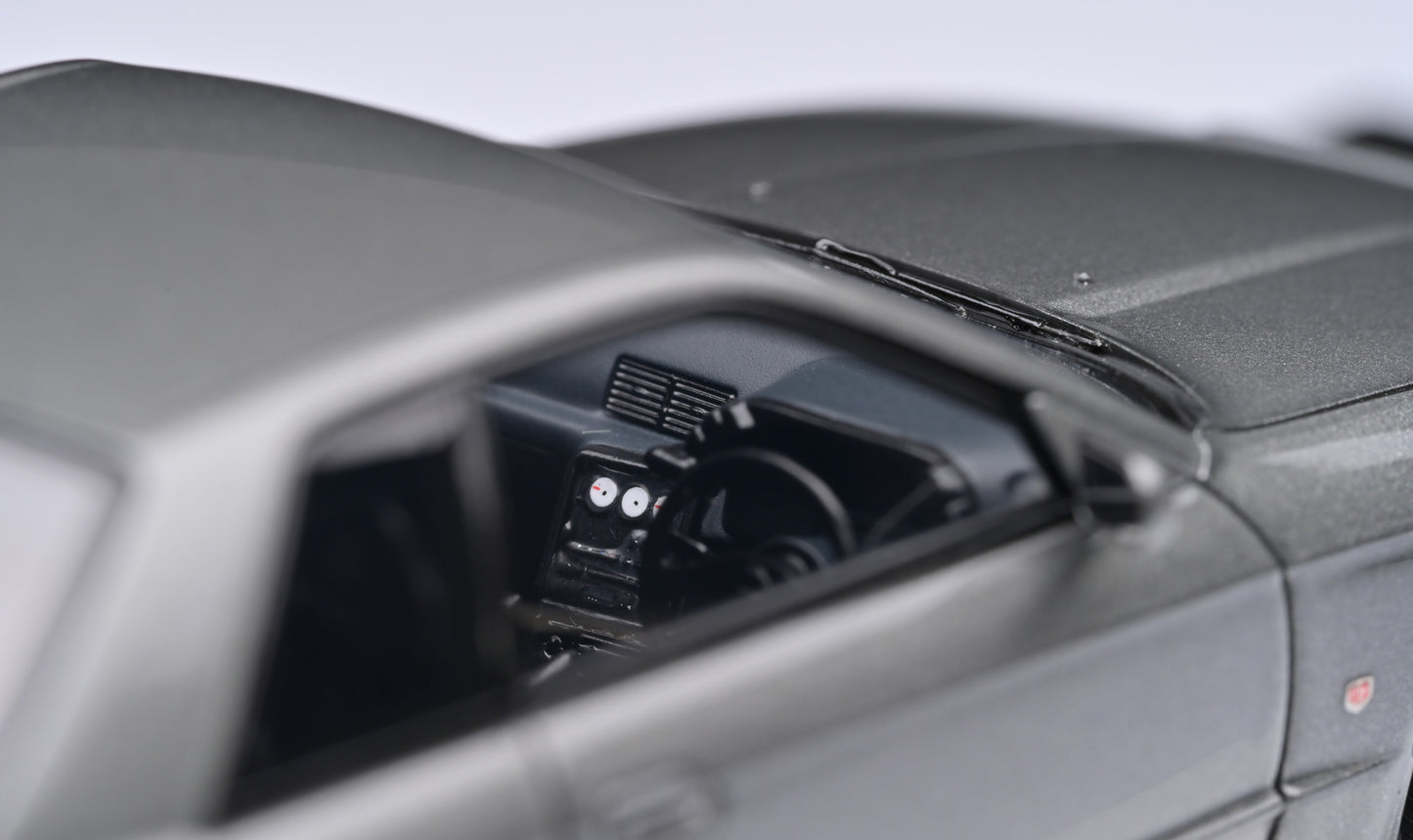 1:43 MakeUp Nissan Skyline GT-R NISMO BNR32 CRS Version Dark Metal Gray EM79