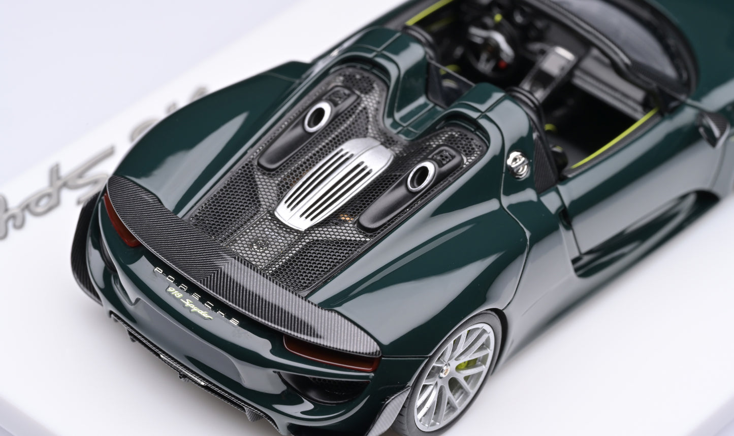 1:43 MakeUp Porsche 918 Spyder Weissach Package Brewster Green EM569G