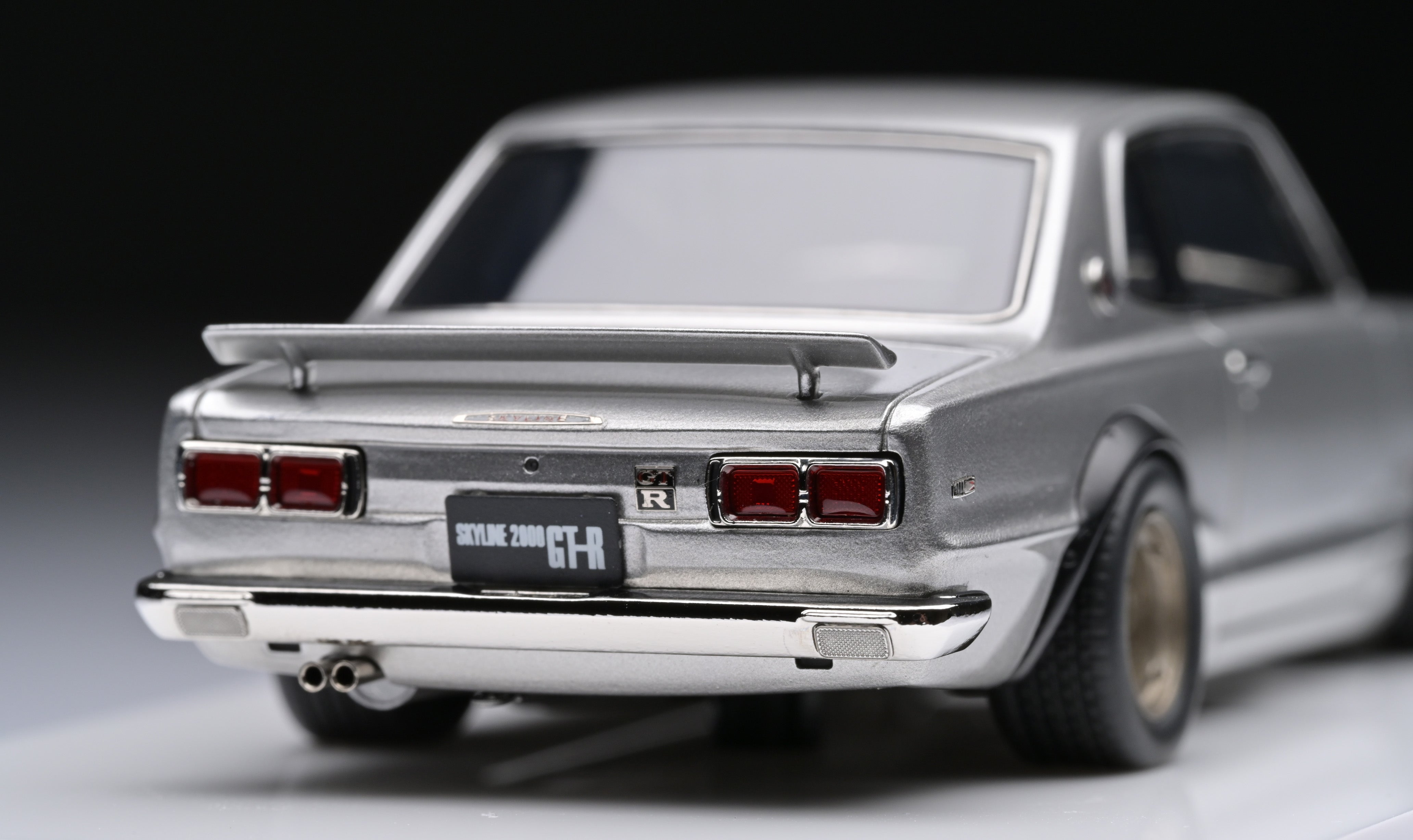 1:43 MakeUp Nissan Skyline 2000 GT-R KPGC10 Nissan Works Wheel