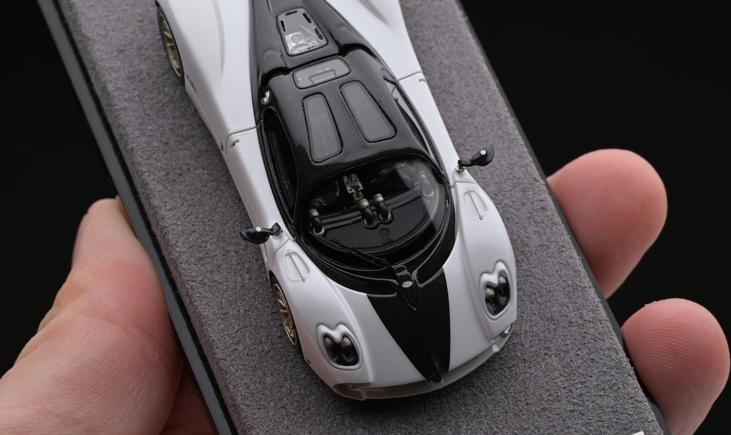 1:64 Figart Pagani Utopia Bianco Benny LG64001F