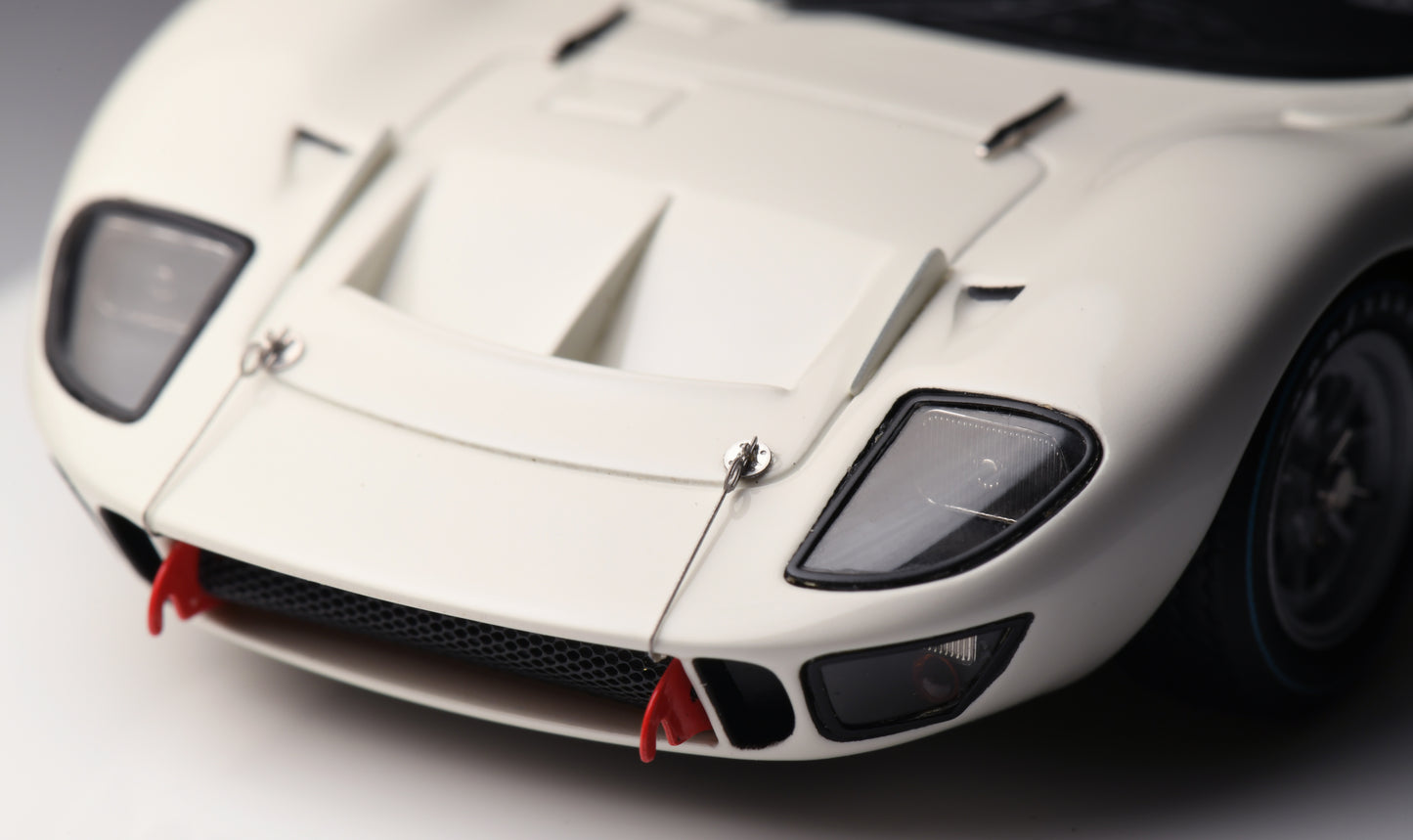 1:43 MakeUp Ford GT40 Mk.II.street EM478C