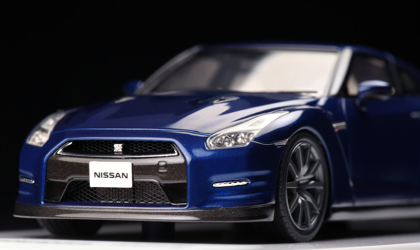 1:43 MakeUp Nissan GTR R35 (Premium Edition)2014 EM414D